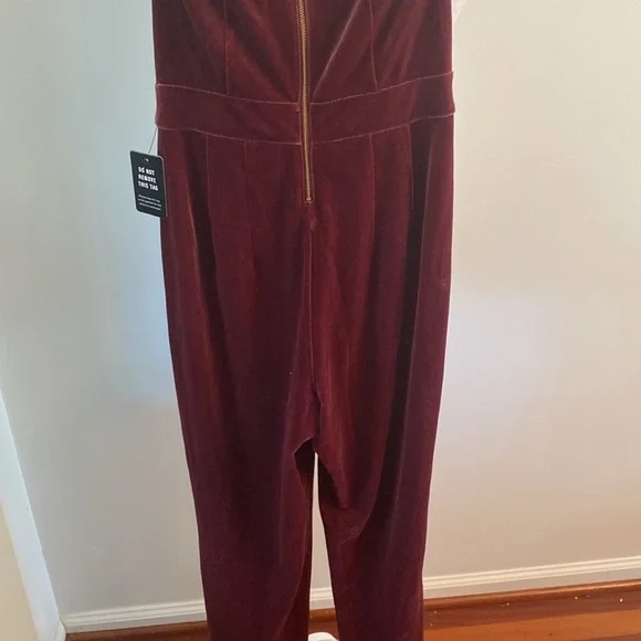 Express size zero strapless velvet jumpsuit NWT - Picture 8 of 9